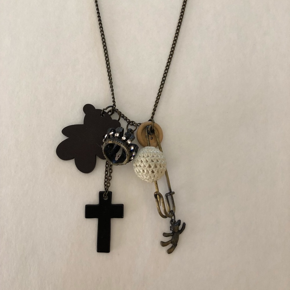 NWOT Teddy Bear Necklace - Picture 2 of 2